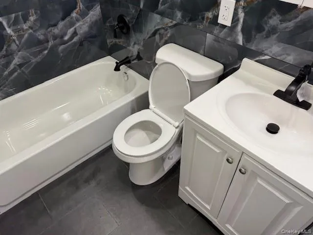 $598,888 | 1052 Bay Shore Avenue, Bay Shore, NY 11706