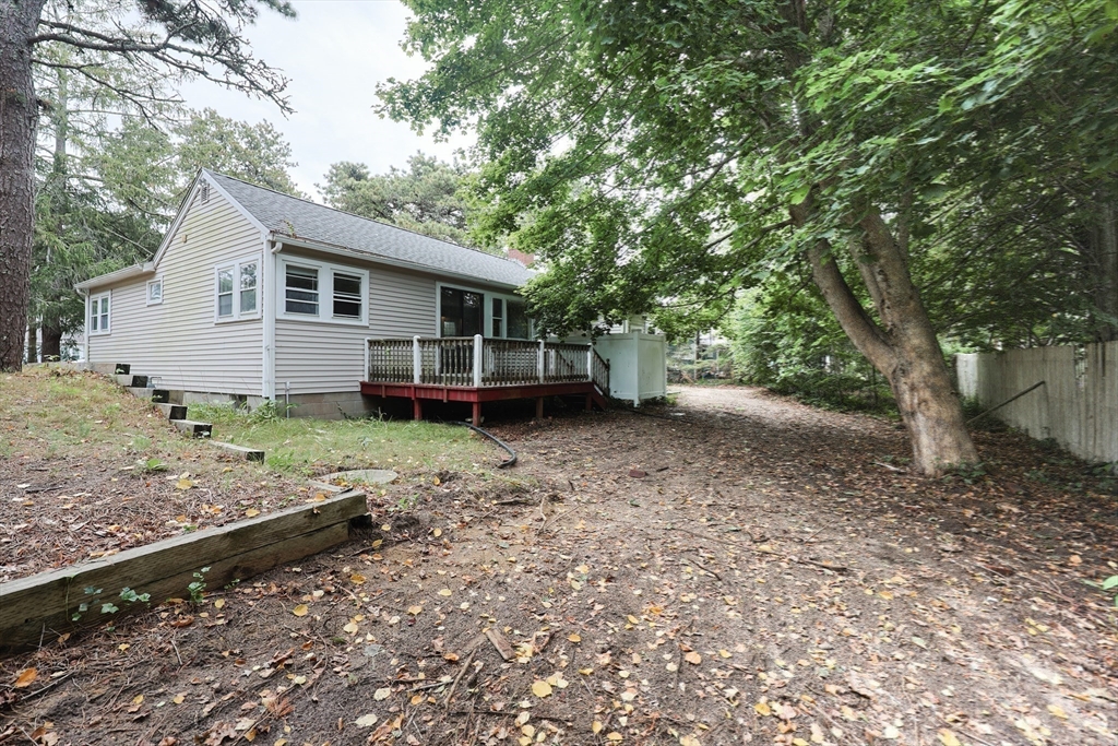 15 Glendon Road Dennis, MA 02639 - Photo 25 of 29