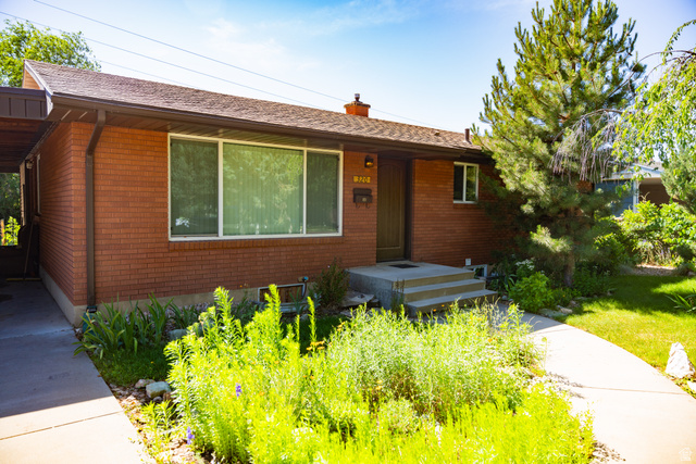 320 South 1100th Street East Springville, UT 84663 - Photo 1 of 52