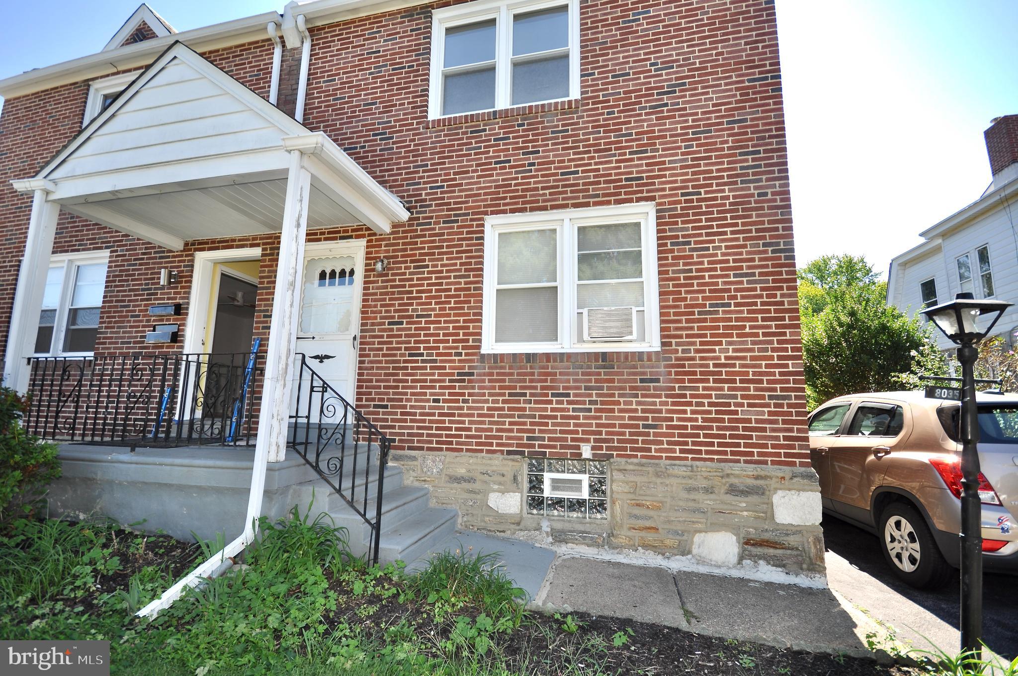 8035 Pine Road Philadelphia, PA 19111 - Photo 2 of 3