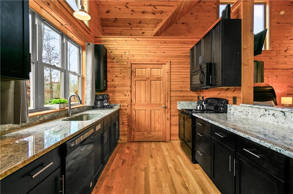 281 Maple Rdg Drive Dahlonega, GA 30533 - Photo 5 of 33