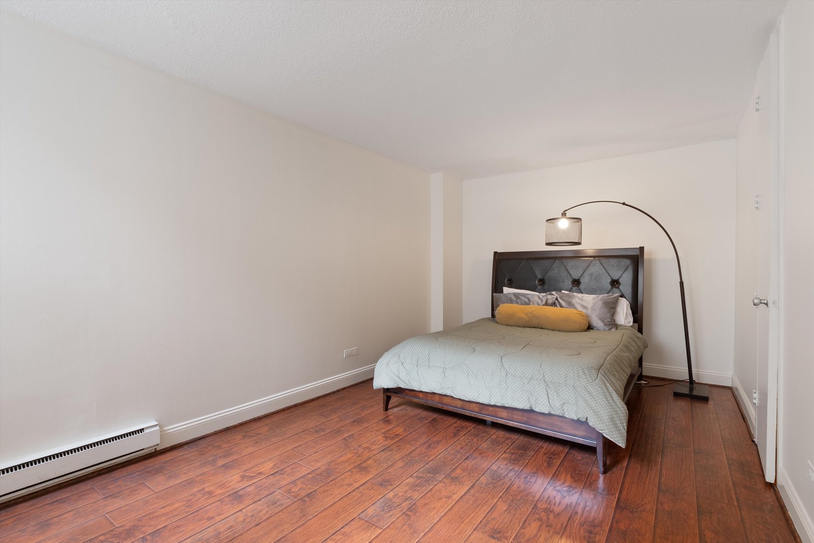 3110 North Sheridan Road, Unit 503 Chicago, IL 60657 - Photo 8 of 16 Gallery Image 8