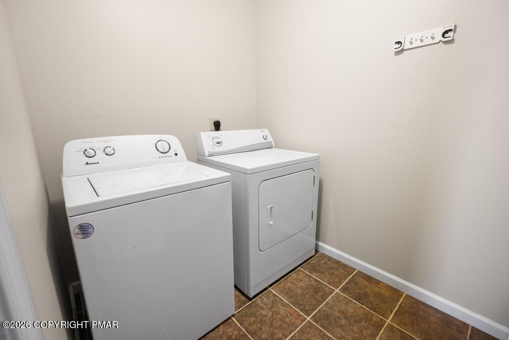 366 Appleseed Road Pocono Pines, PA 18350 - Photo 16 of 32 a utility room with dryer and washer