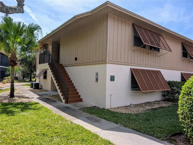 a view of a back yard of the house