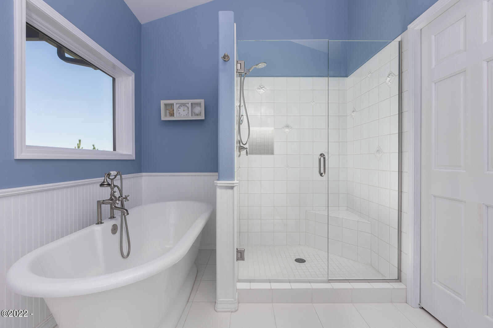 7805 Brooten Mountain Road Pacific City, OR 97135 - Photo 16 of 45 En suite