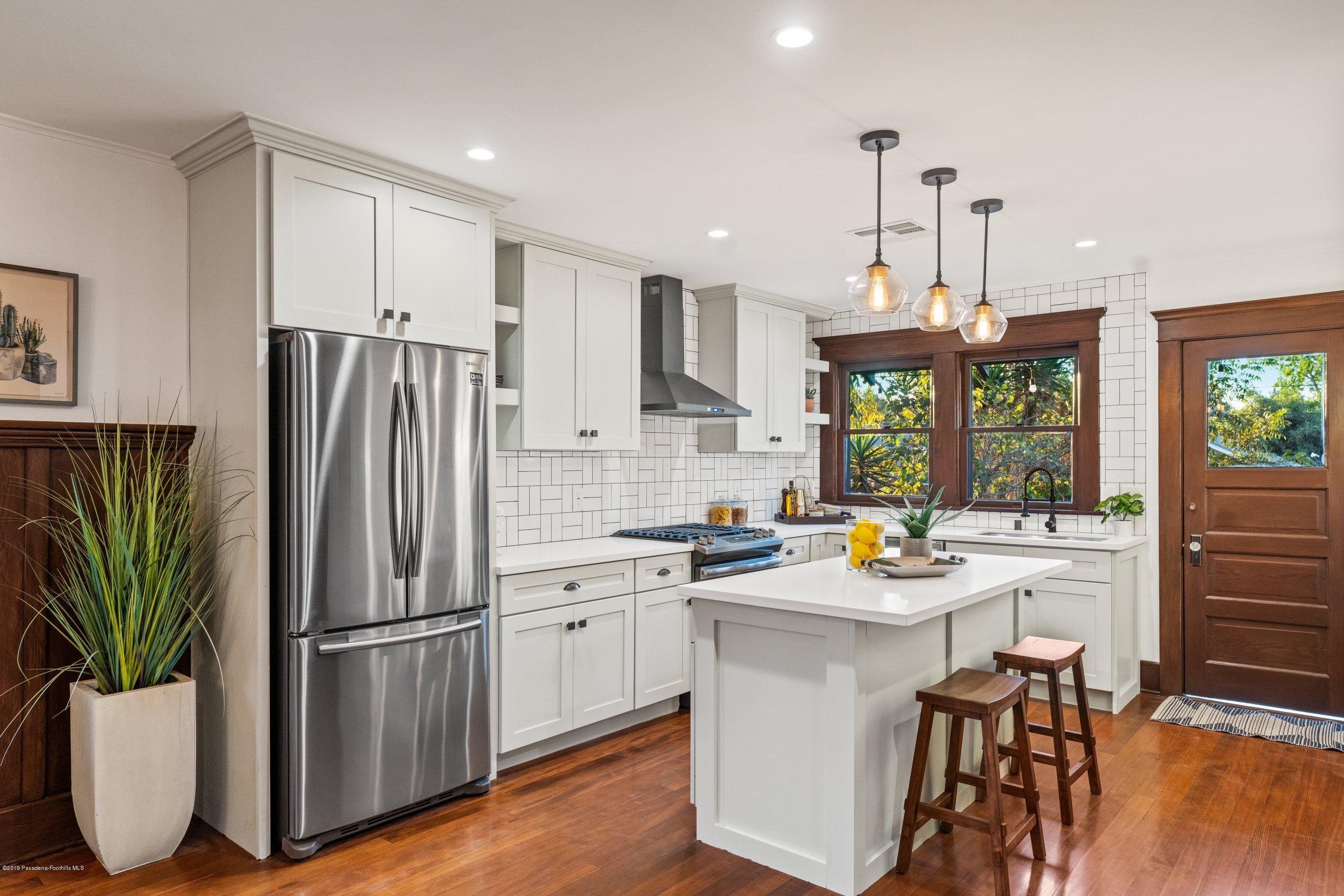 5655 Ash Street Los Angeles, CA 90042 - Photo 13 of 33 DSC00491_30