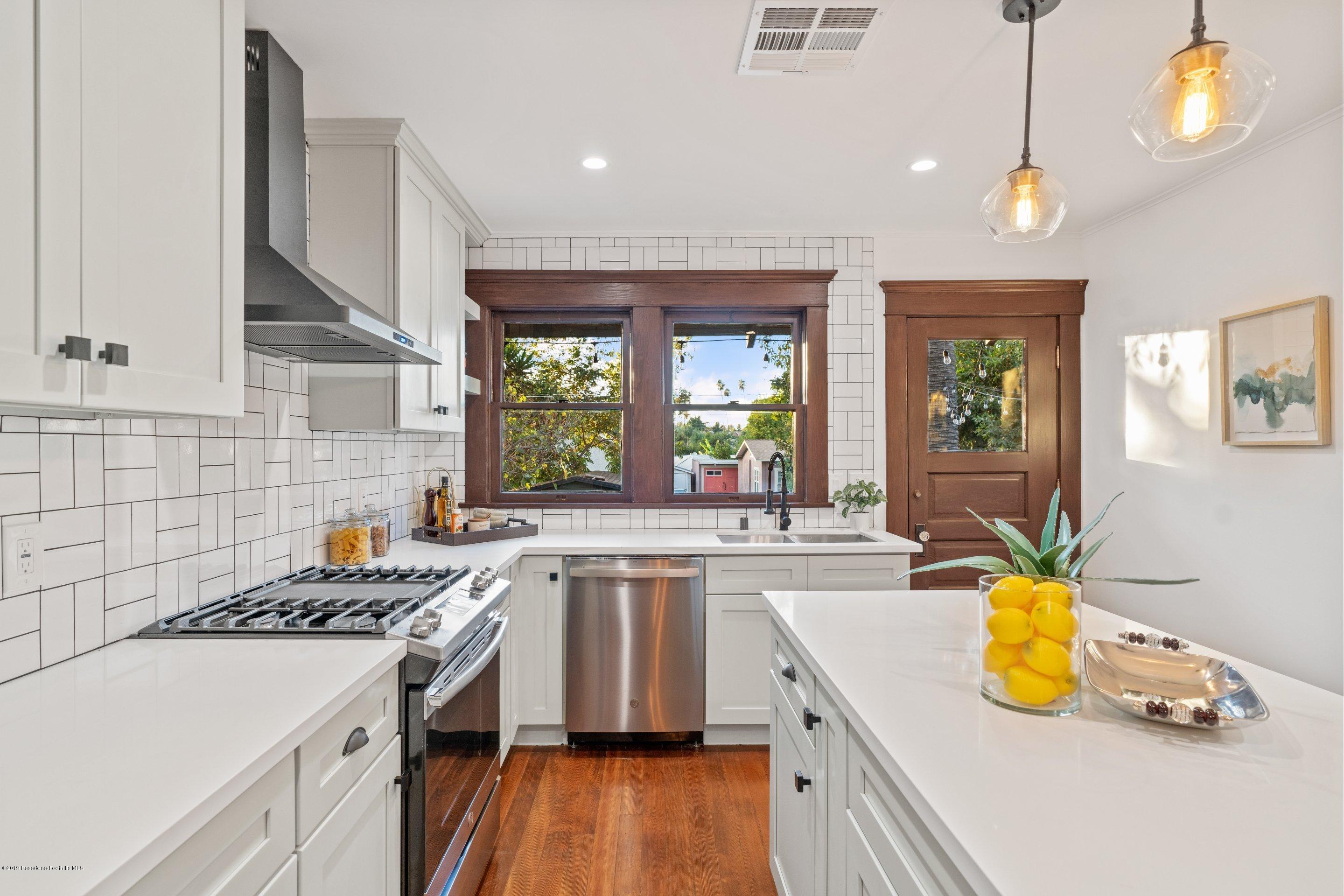 5655 Ash Street Los Angeles, CA 90042 - Photo 14 of 33 DSC00513_31