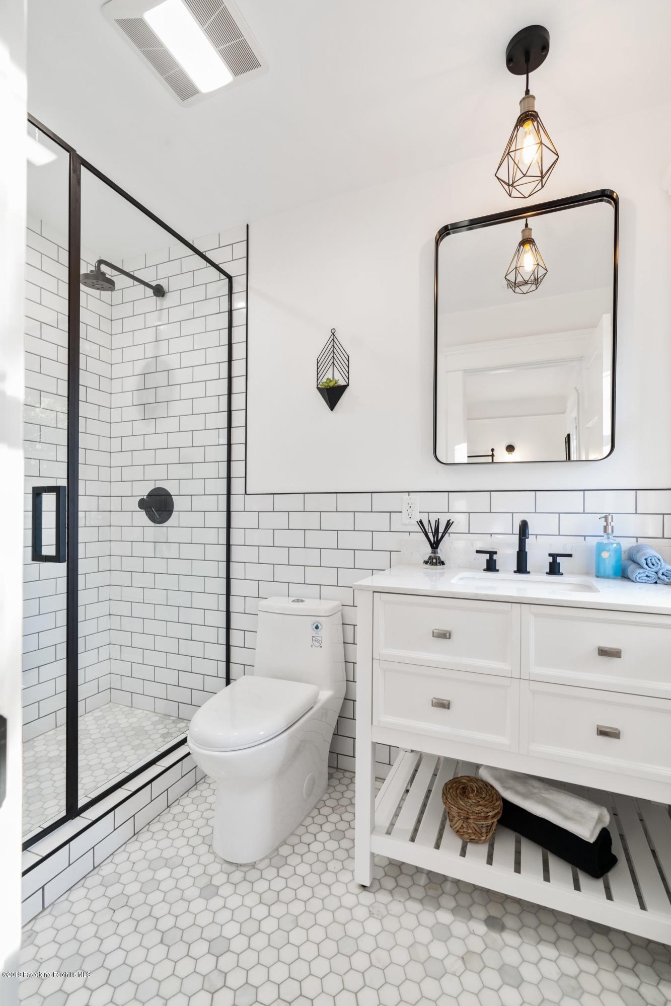 5655 Ash Street Los Angeles, CA 90042 - Photo 18 of 33 DSC00294_4