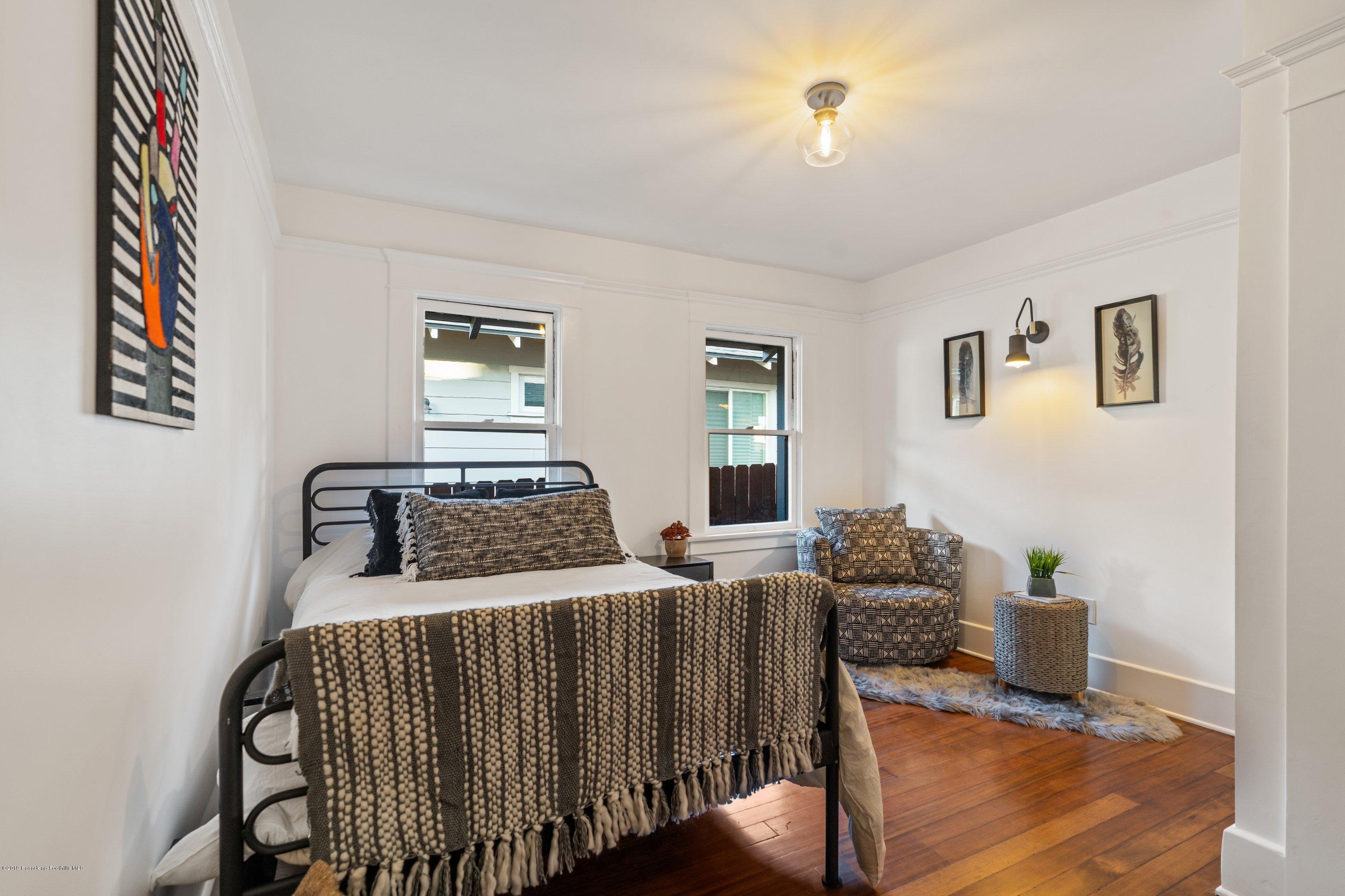 5655 Ash Street Los Angeles, CA 90042 - Photo 20 of 33 DSC00326_10