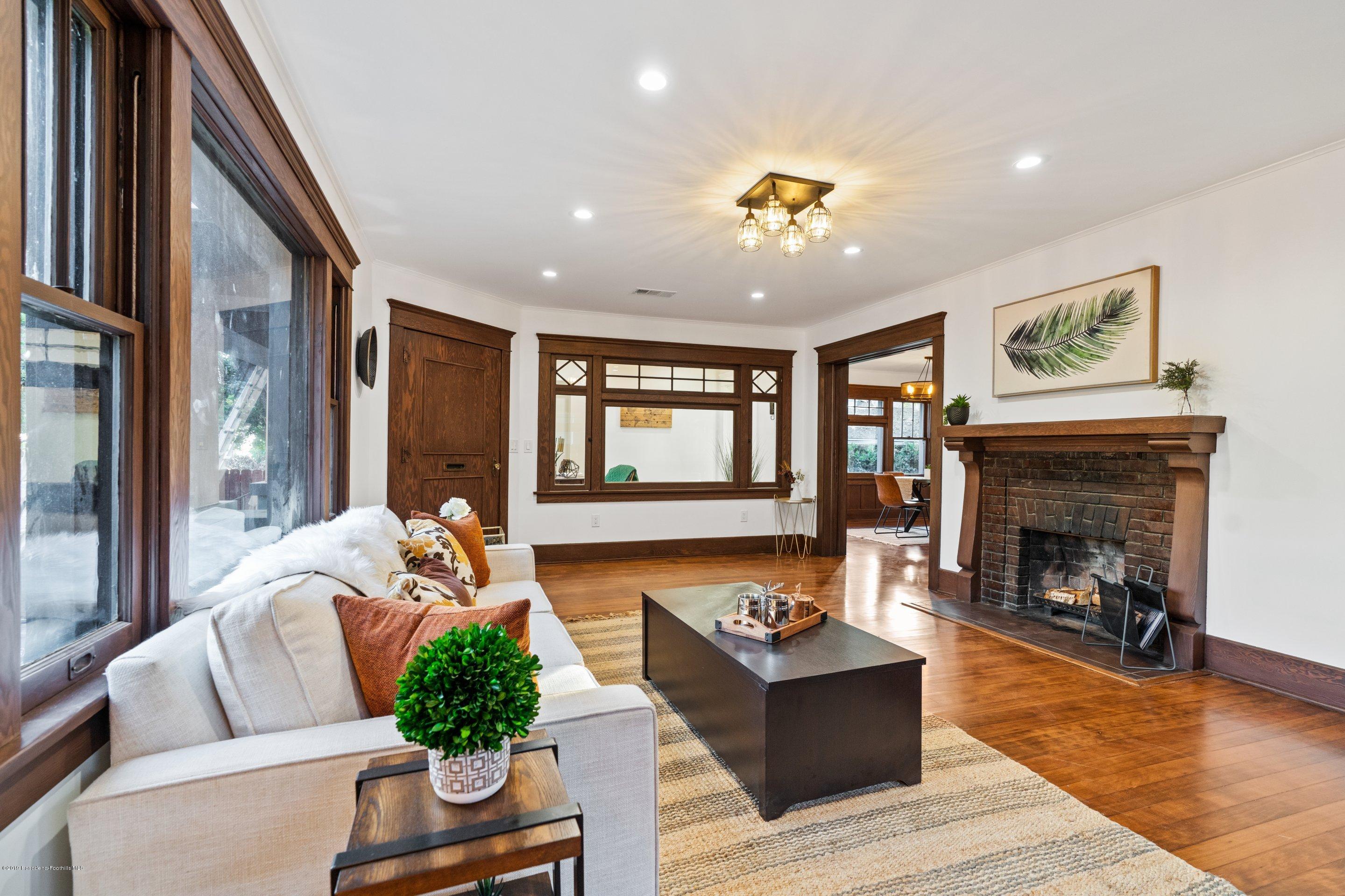 5655 Ash Street Los Angeles, CA 90042 - Photo 6 of 33 DSC00396_17