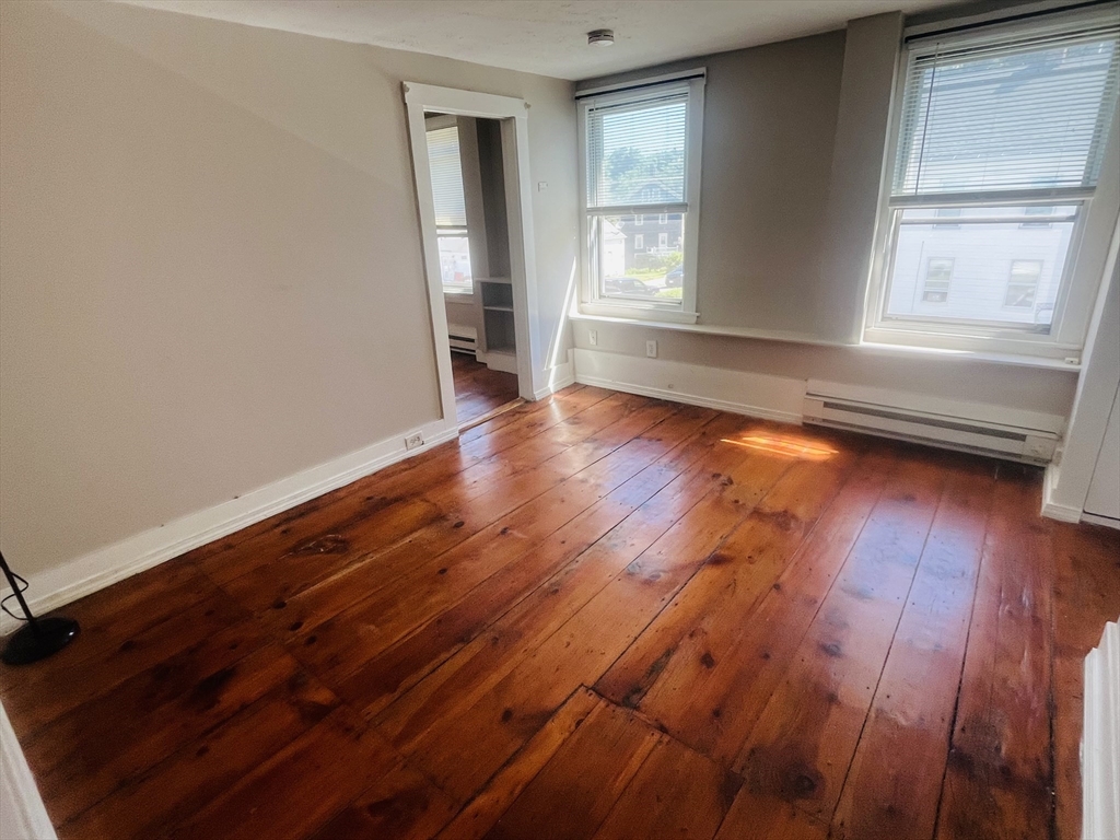 347 Main Street, Unit 4 Douglas, MA 01516 - Photo 5 of 6