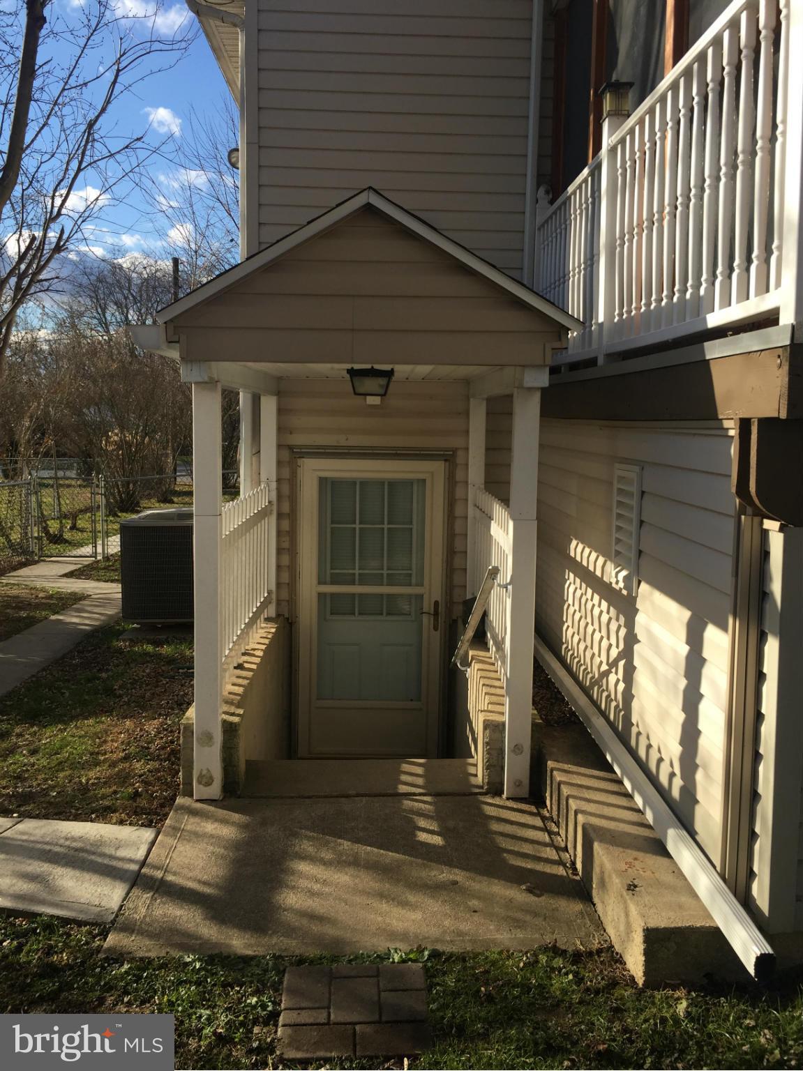 8631 Tall Oaks Road Baltimore, MD 21219 - Photo 12 of 21 Exterior (General)