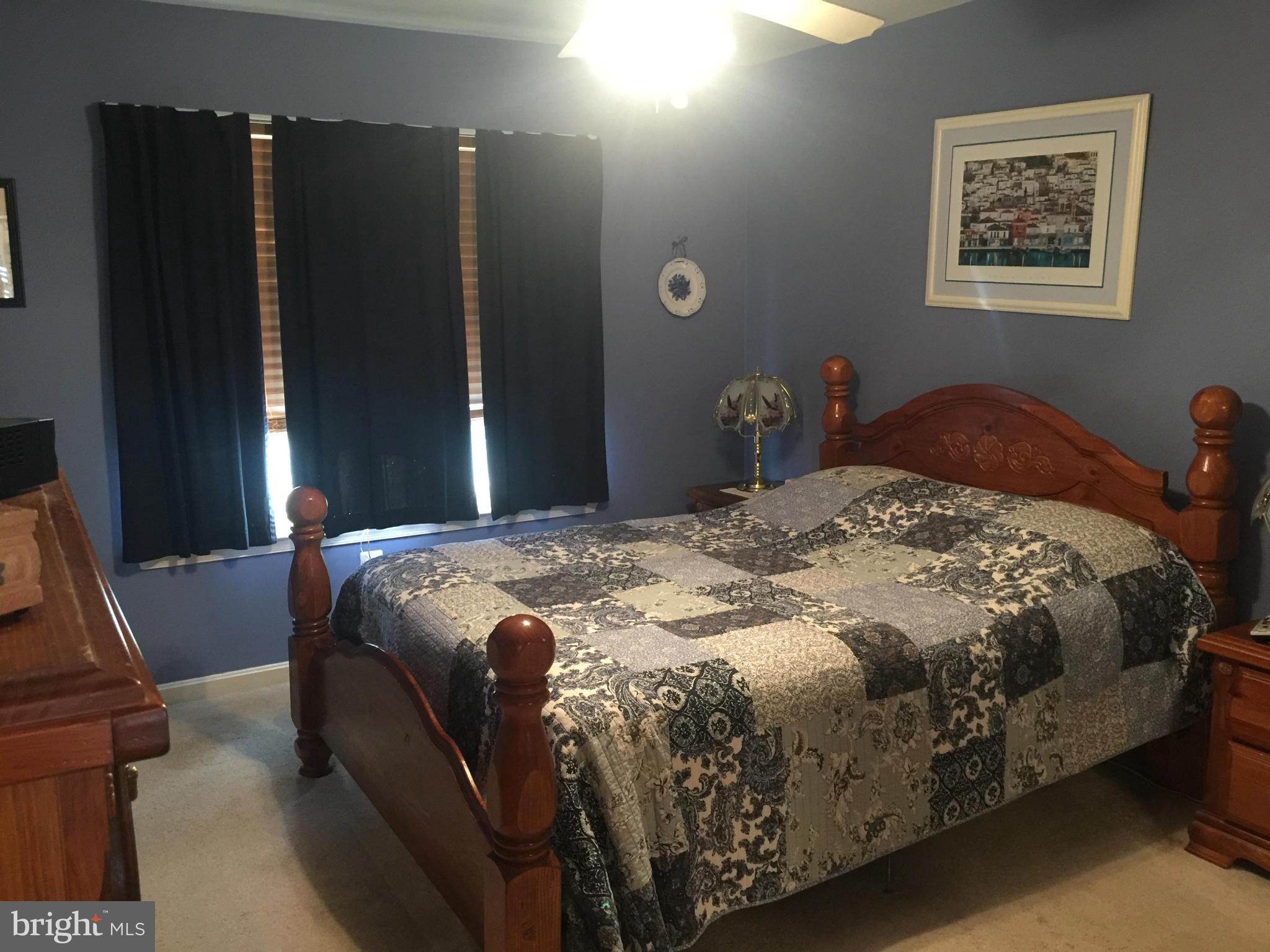 8631 Tall Oaks Road Baltimore, MD 21219 - Photo 4 of 21 Bedroom (Master)