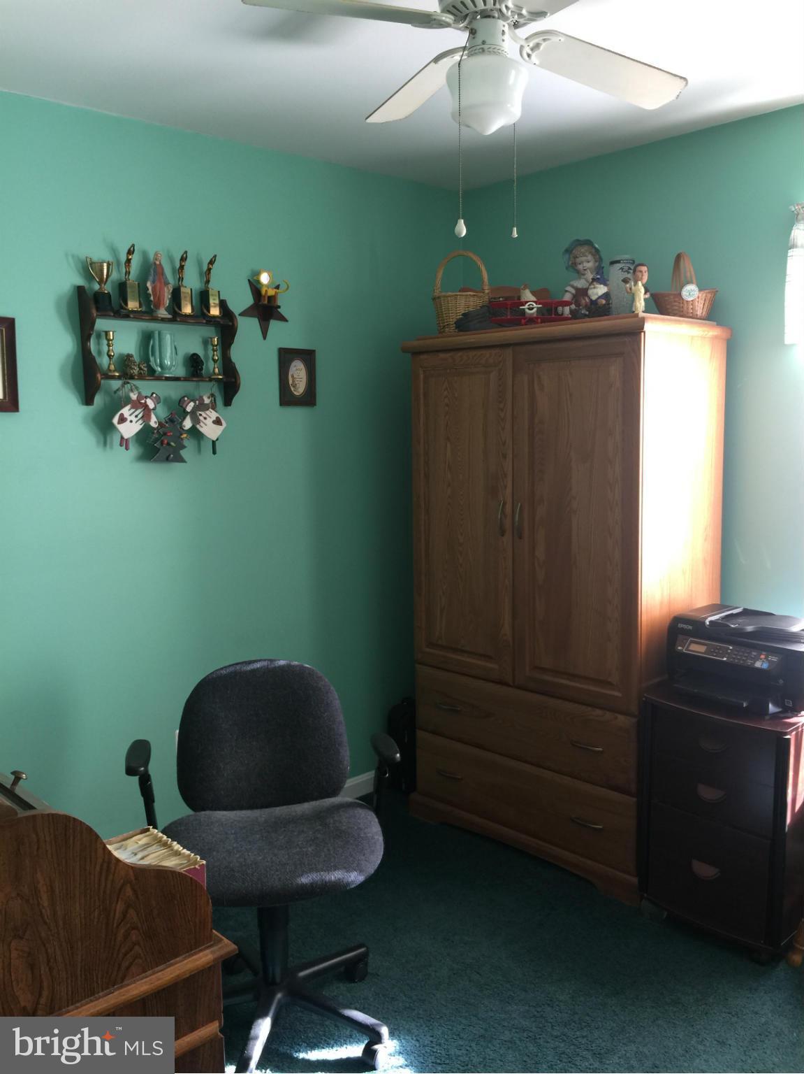8631 Tall Oaks Road Baltimore, MD 21219 - Photo 5 of 21 Bedroom