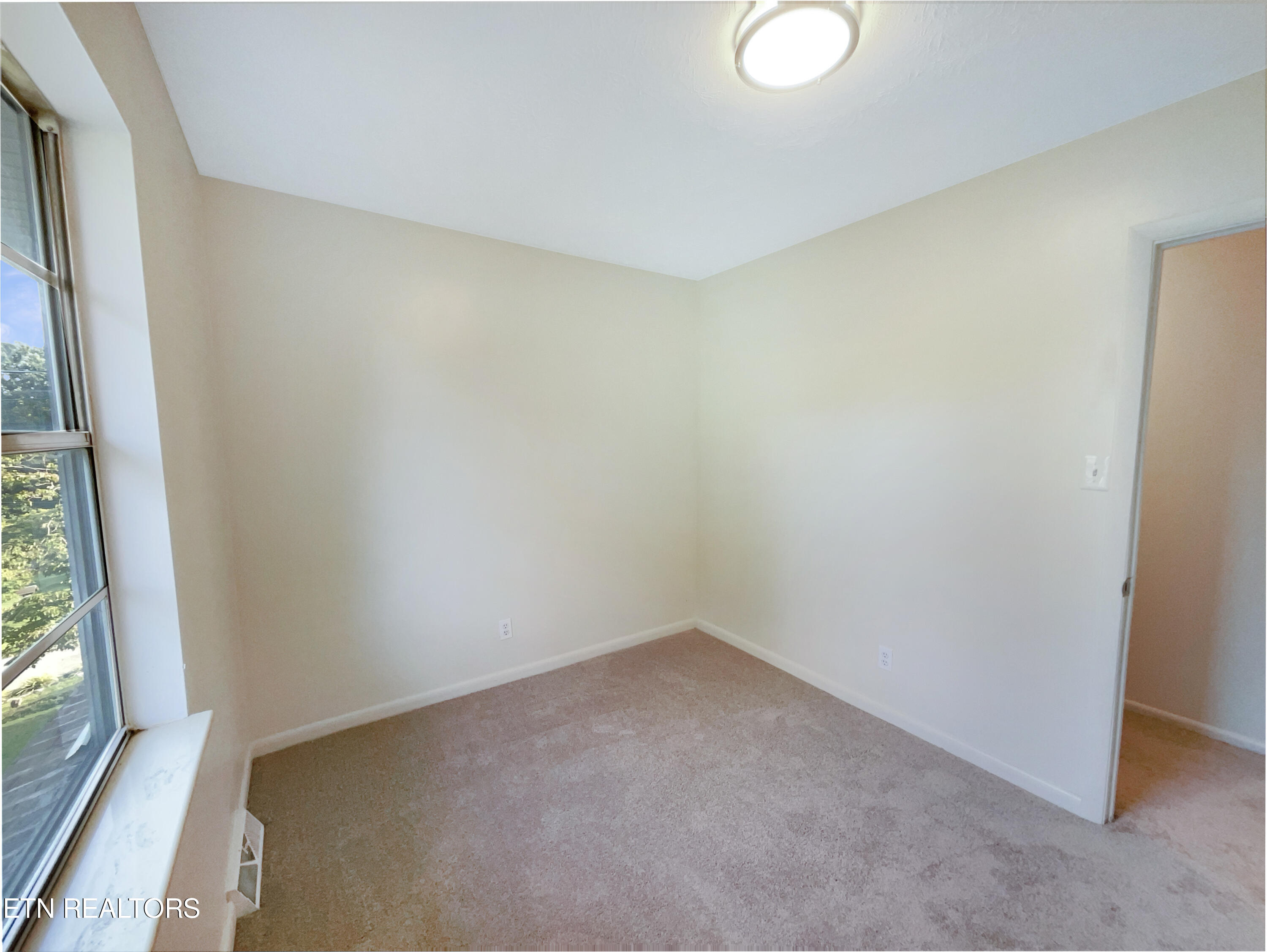 2033 Highland Road Maryville, TN 37801 - Photo 12 of 20 listing_11