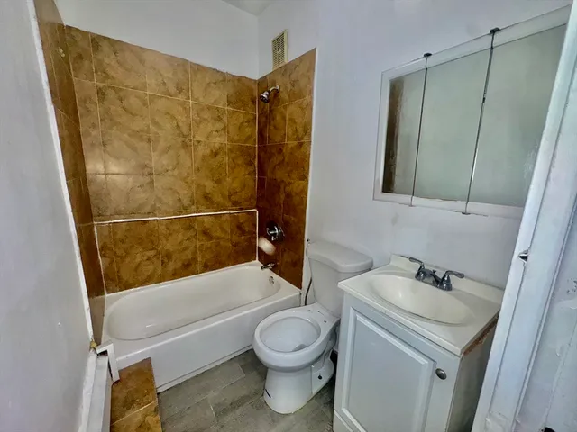 $3,100 | 20 South Huntington Avenue, Unit 1, Boston, MA 02130