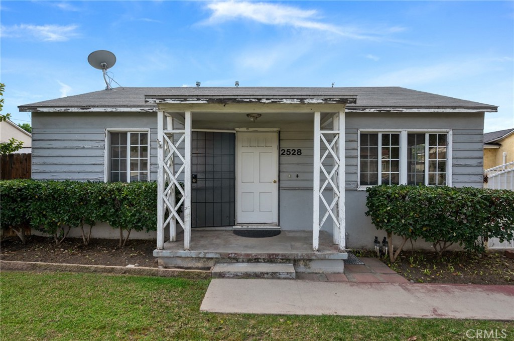 2528 Maynard Drive Duarte, CA 91010 - Photo 2 of 37