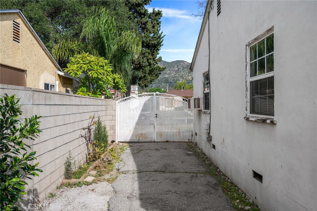 2528 Maynard Drive Duarte, CA 91010 - Photo 23 of 37