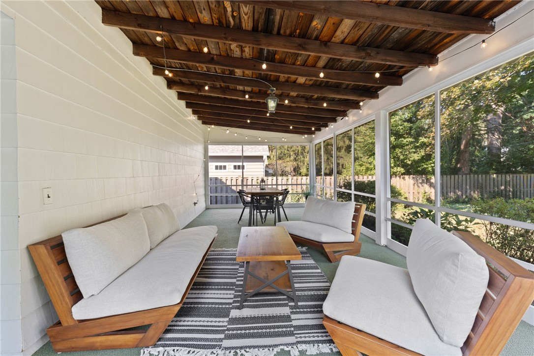 228 Overbrook Road Pittsford, NY 14618 - Photo 25 of 49