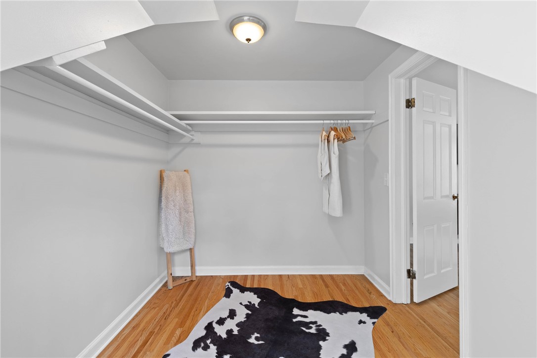 228 Overbrook Road Pittsford, NY 14618 - Photo 34 of 49 Primary Closet