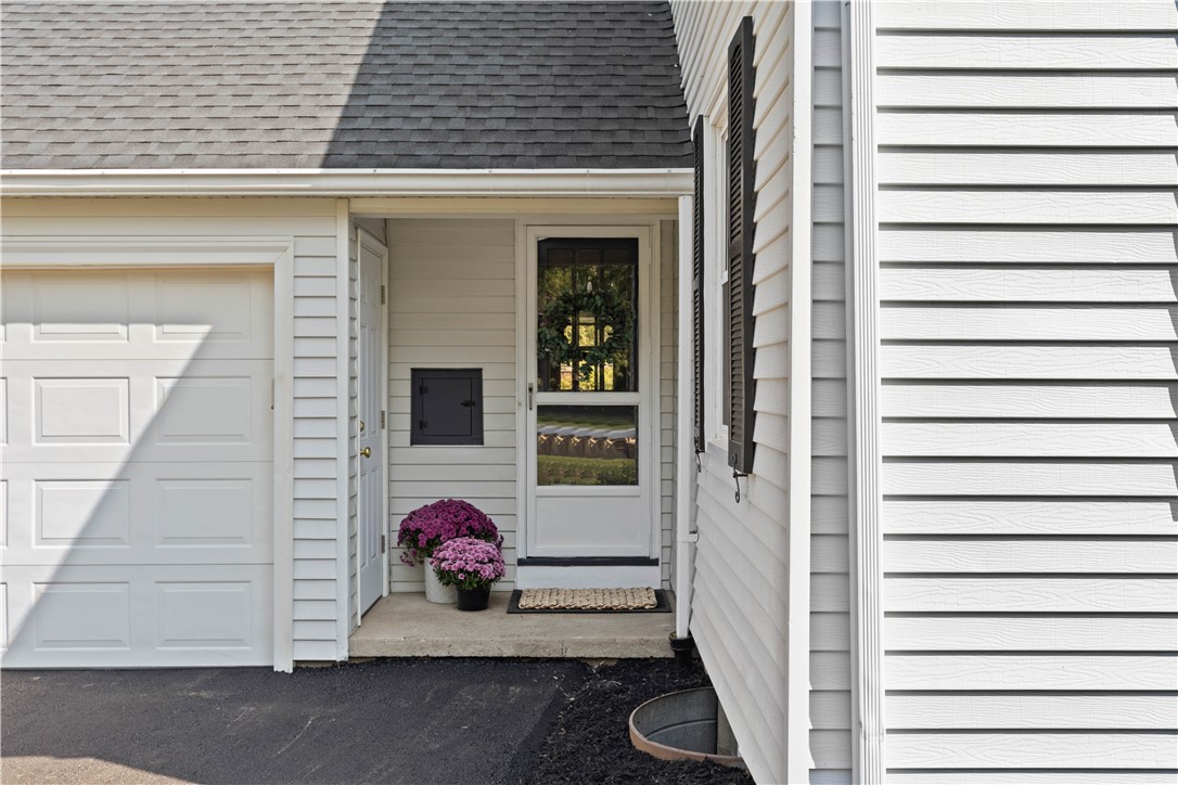 228 Overbrook Road Pittsford, NY 14618 - Photo 4 of 49 Covered side entrance