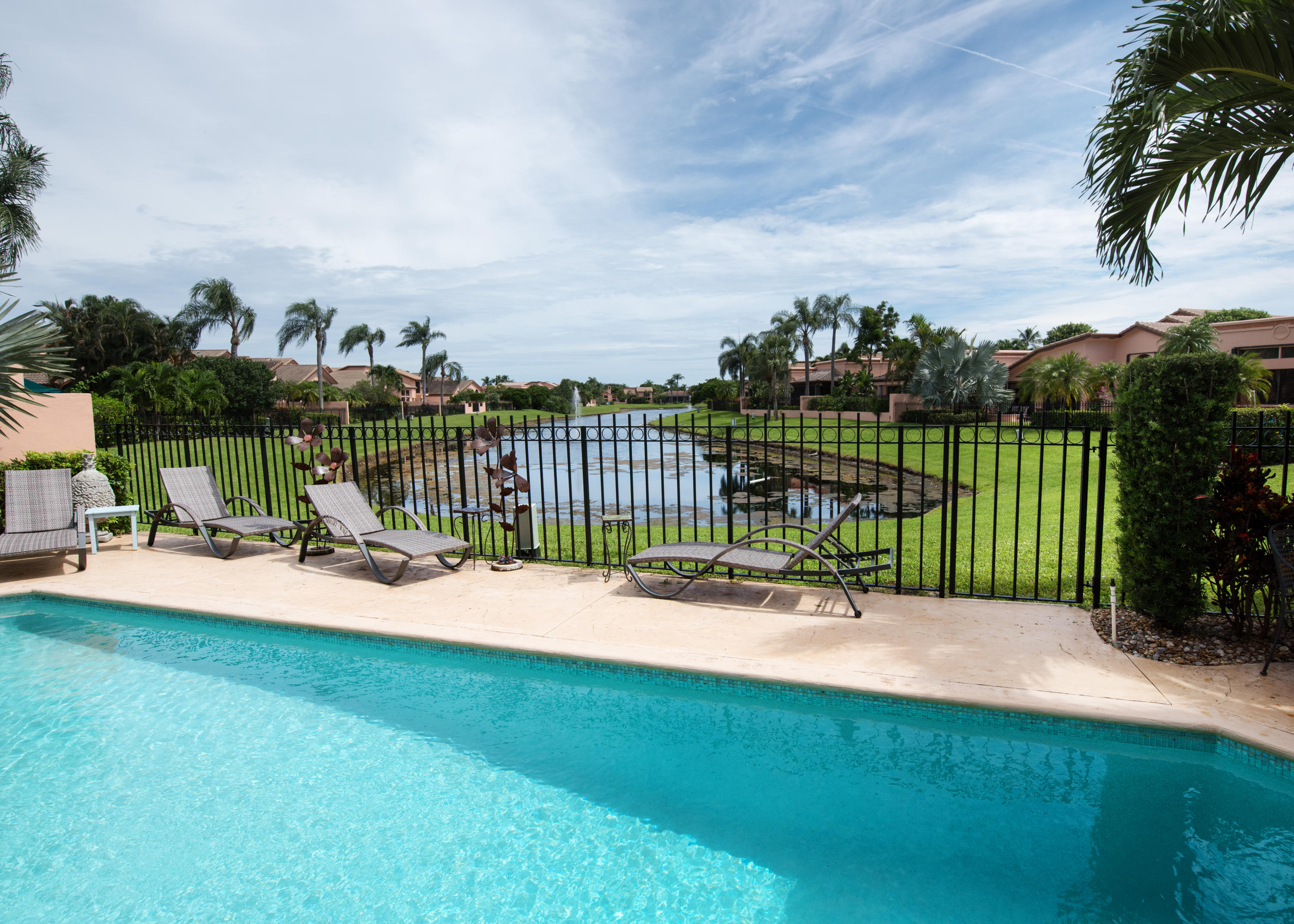 6511 Via Rosa Boca Raton, FL 33433 - Photo 24 of 26 Pool