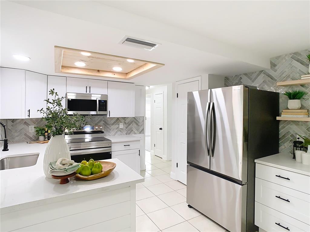 10800 Queens Road Port Richey, FL 34668 - Photo 14 of 56 Gallery Image 14