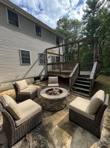 $739,900 | 2 Cranberry Circle, Middleboro, MA 02346