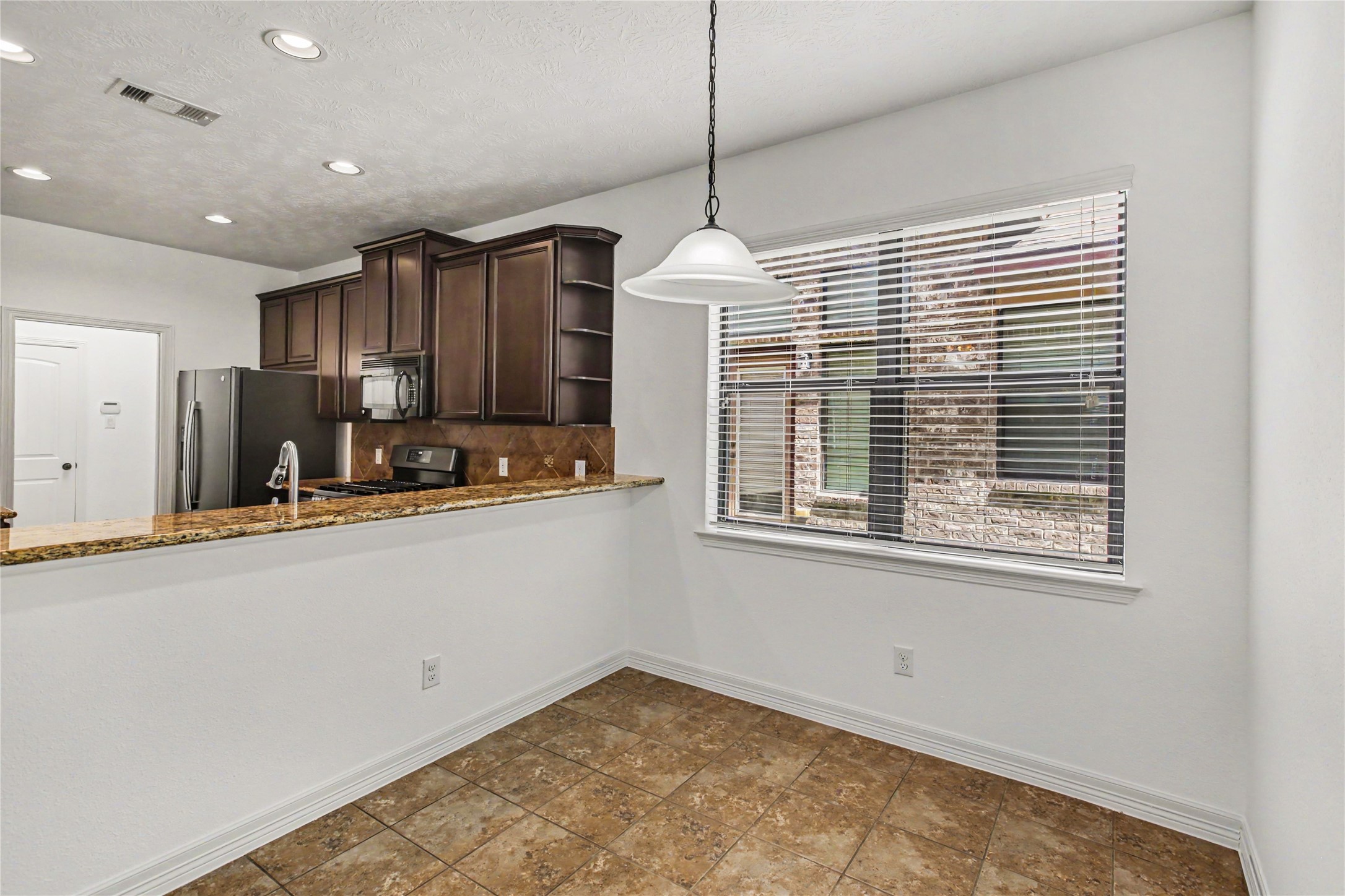 25142 Alina Lane Spring, TX 77386 - Photo 18 of 39 breakfast area