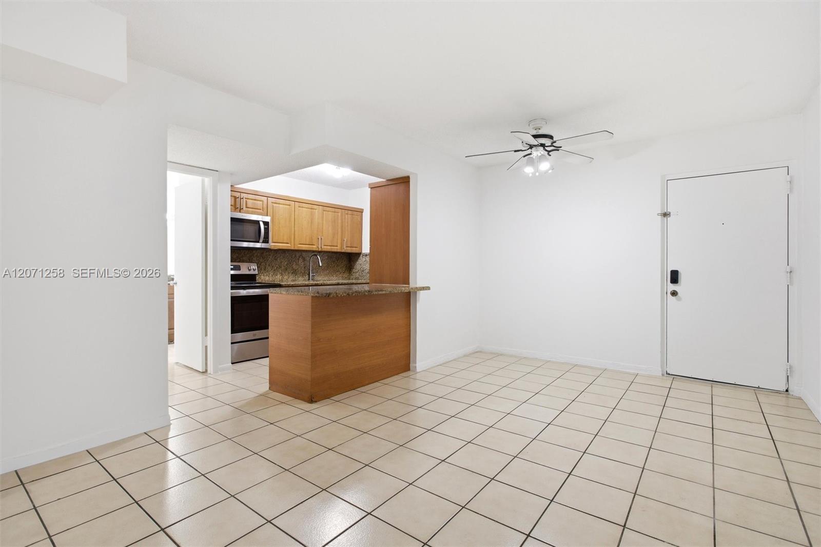 810 Southwest 129th Place, Unit 209 Miami, FL 33184 - Photo 5 of 30 Gallery Image 5