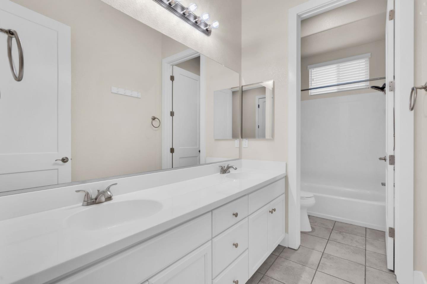 1436 Freestone Road Manteca, CA 95337 - Photo 37 of 71