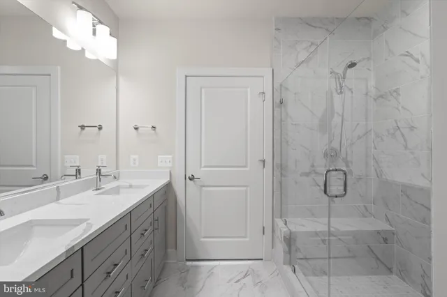 $560,000 | 104 St Ives Place, Unit 409, Oxon Hill, MD 20745