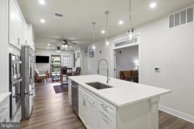 $560,000 | 104 St Ives Place, Unit 409, Oxon Hill, MD 20745