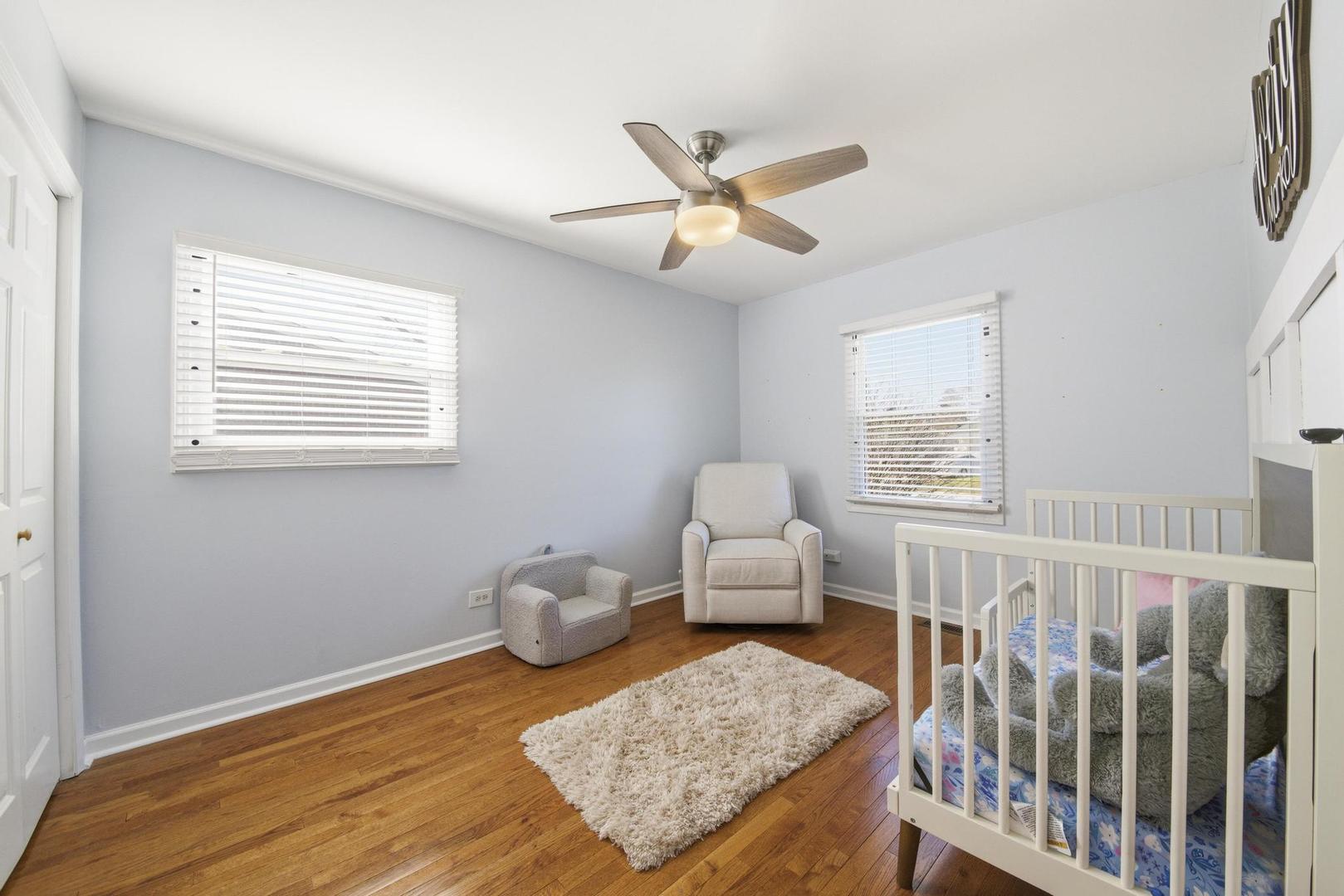 581 Charing Cross Road Elk Grove Village, IL 60007 - Photo 14 of 18