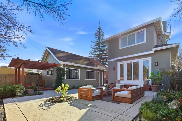 $3,088,000 | 941 Walnut Street, San Carlos, CA 94070