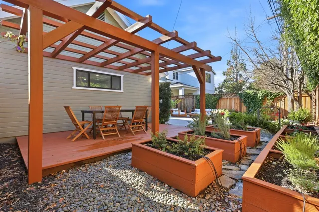 $3,088,000 | 941 Walnut Street, San Carlos, CA 94070