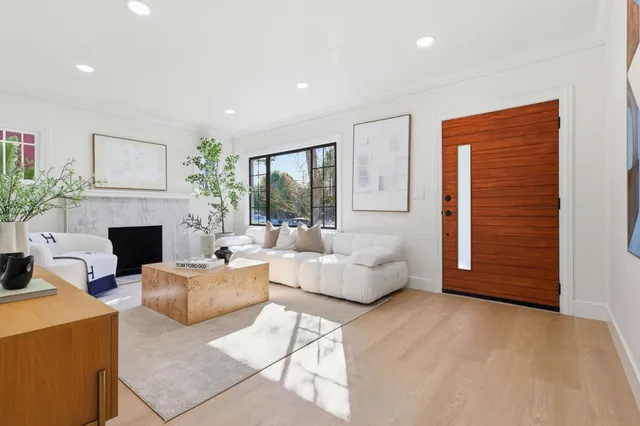 $3,088,000 | 941 Walnut Street, San Carlos, CA 94070