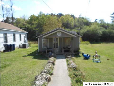 419 E Street Oneonta, AL 35121 - Photo 1 of 2