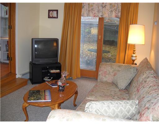 127 Rangeley Road Cranston, RI 02920 - Photo 9 of 11 Den/Family/Great Room.