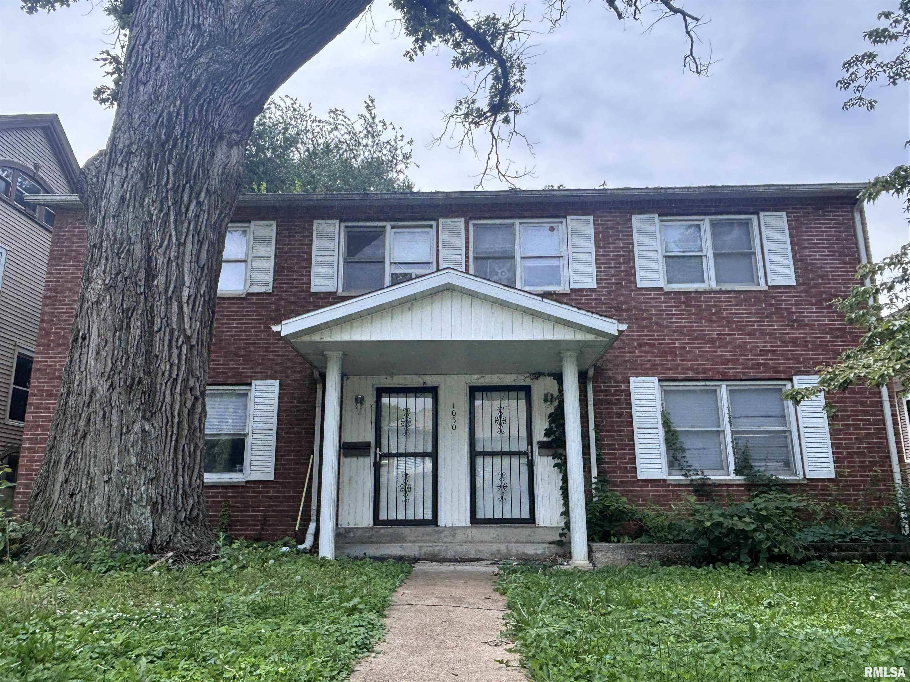 1050 West Fayette Avenue Springfield, IL 62704 - Photo 1 of 6