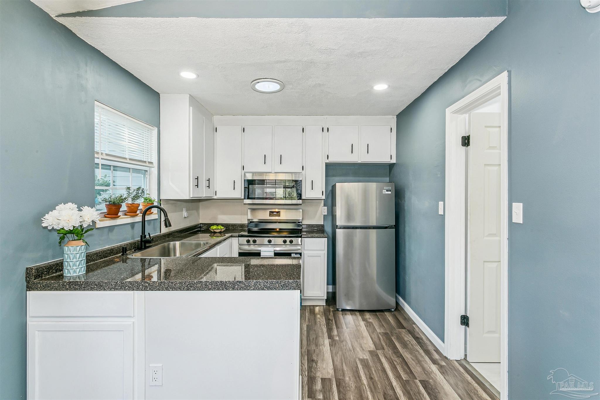 8250 Kause Road Pensacola, FL 32506 - Photo 9 of 20 Gallery Image 9