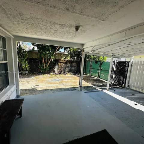 $2,190 | 732 Moffett Street, Unit 4A, Hallandale Beach, FL 33009