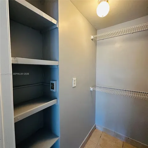 $2,190 | 732 Moffett Street, Unit 4A, Hallandale Beach, FL 33009