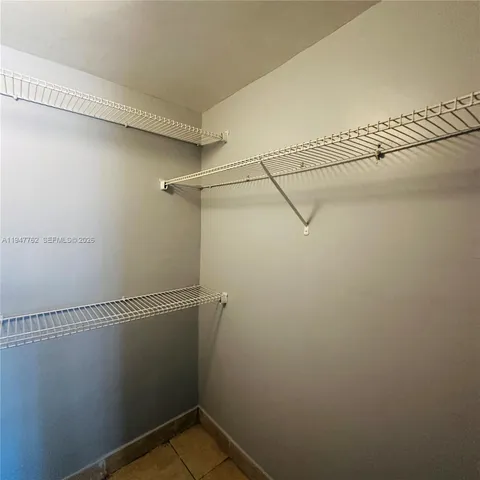 $2,190 | 732 Moffett Street, Unit 4A, Hallandale Beach, FL 33009