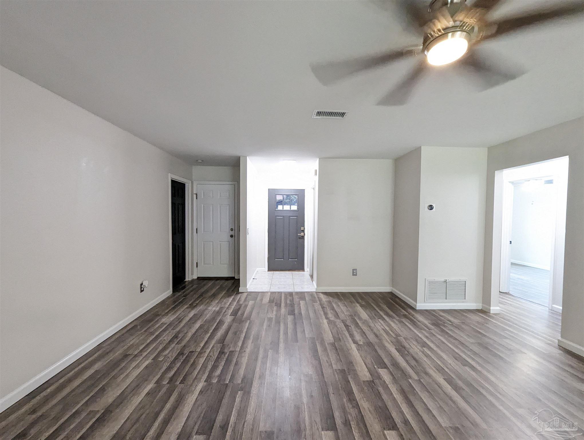 5620 Windermere Trace Pace, FL 32571 - Photo 6 of 33