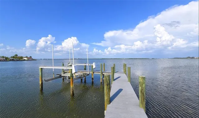 $6,500,000 | 2516 Avenue A, Bradenton Beach, FL 34217