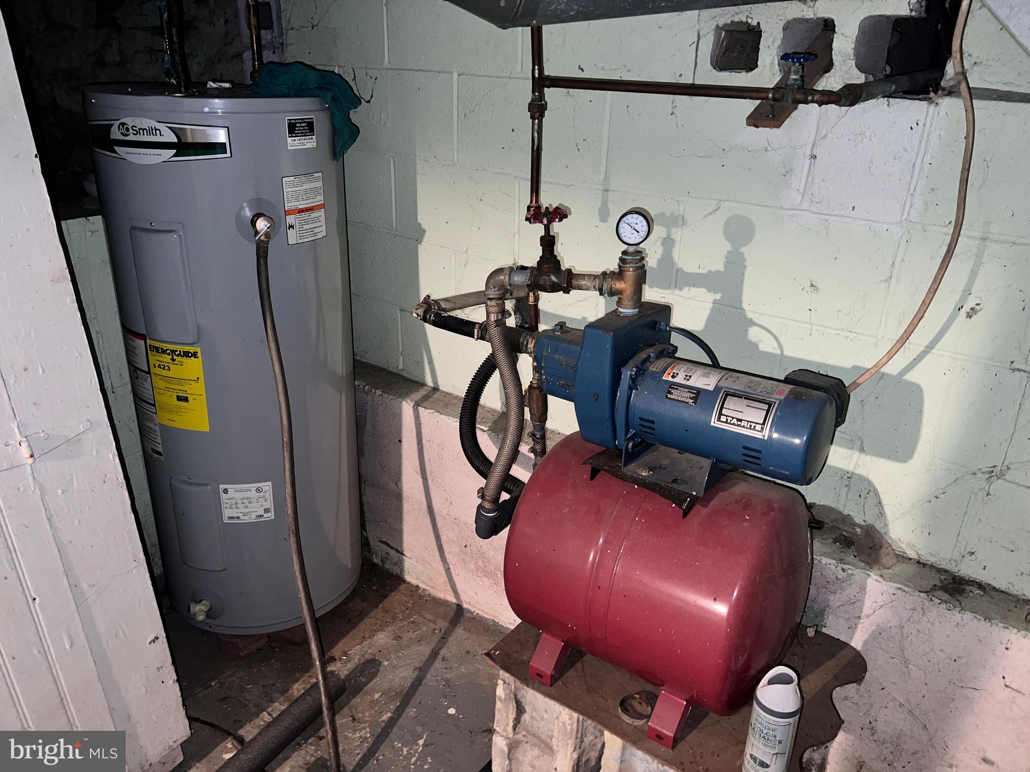 15515 Mt Savage Road Northwest Mount Savage, MD 21545 - Photo 28 of 39 a view of a room with gym equipment