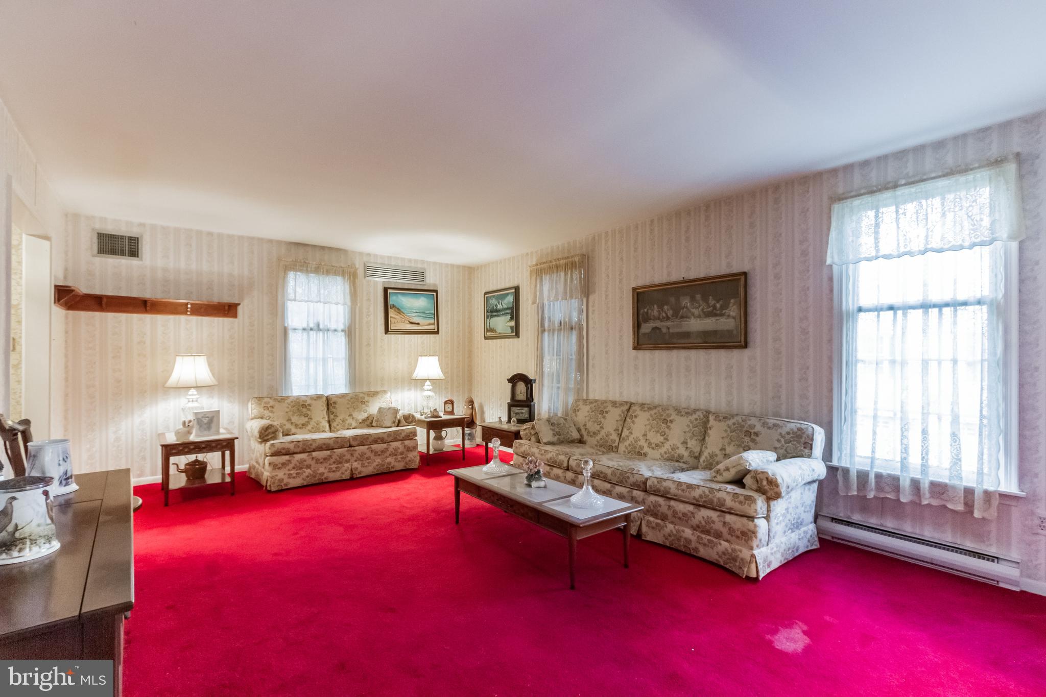 4 Deerpath Road Chalfont, PA 18914 - Photo 3 of 32 Gallery Image 3