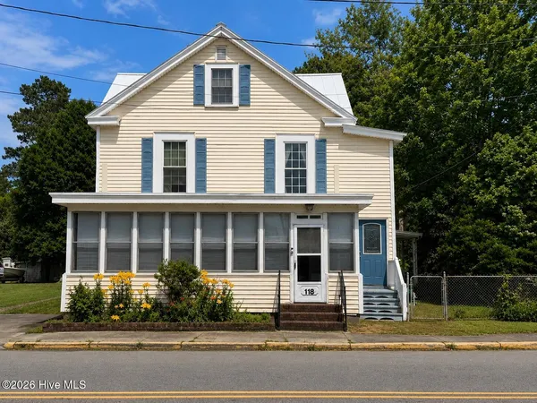 $235,000 | 118 South Broad Street, Columbia, NC 27925
