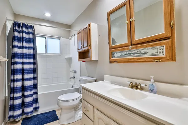 $240,000 | 130 Parkside Avenue, Lawrenceburg, IN 47025